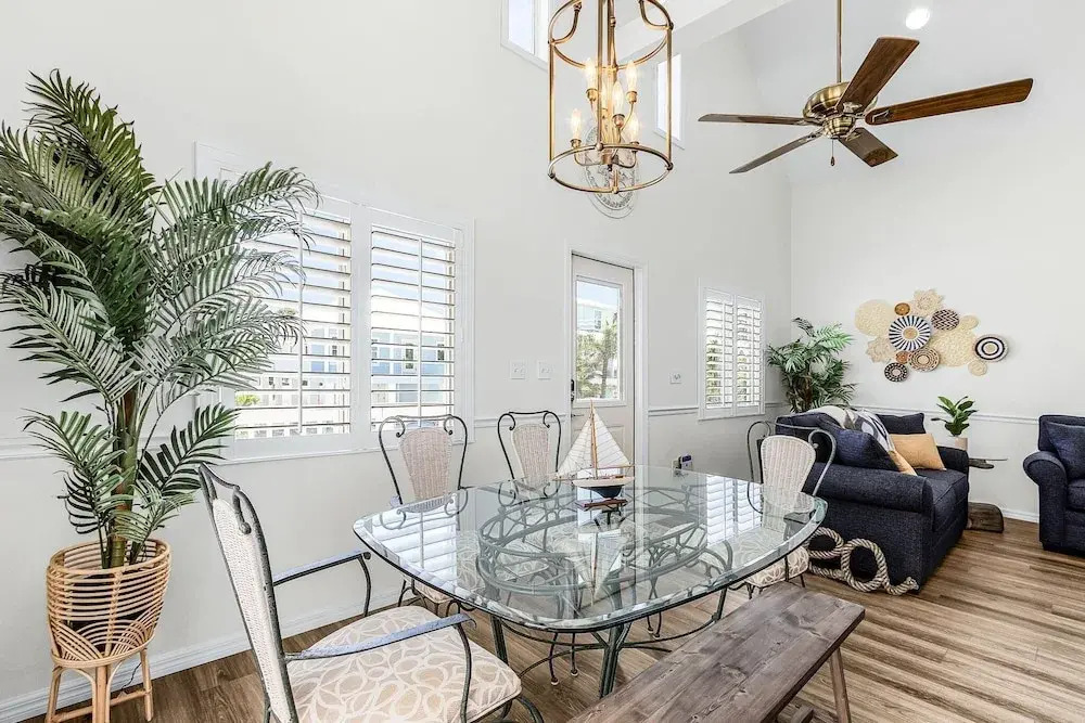 249 Pearl Paradise: 3br/3ba Pool Home! 3 Bedroom Home