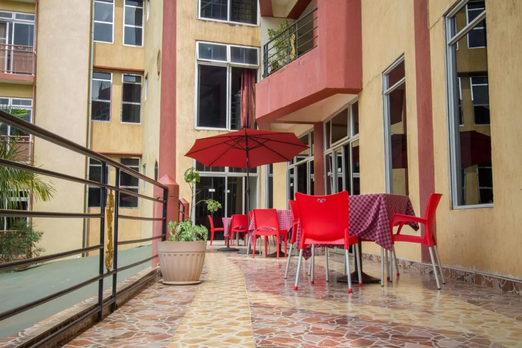 Grand Global Hotel