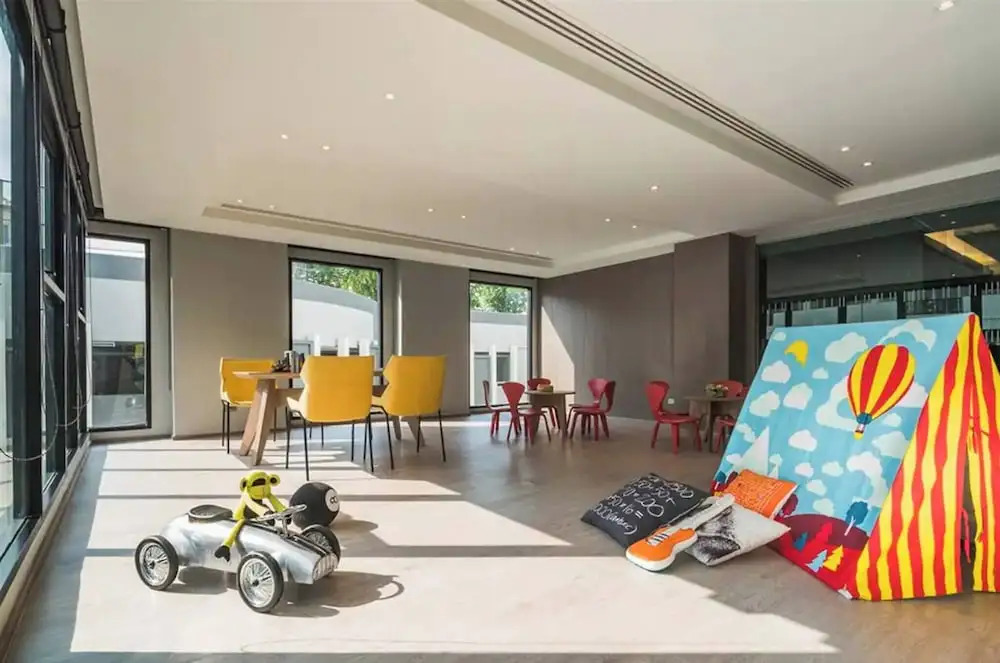 2 Bed Room, Large Living Room at Central Pattaya