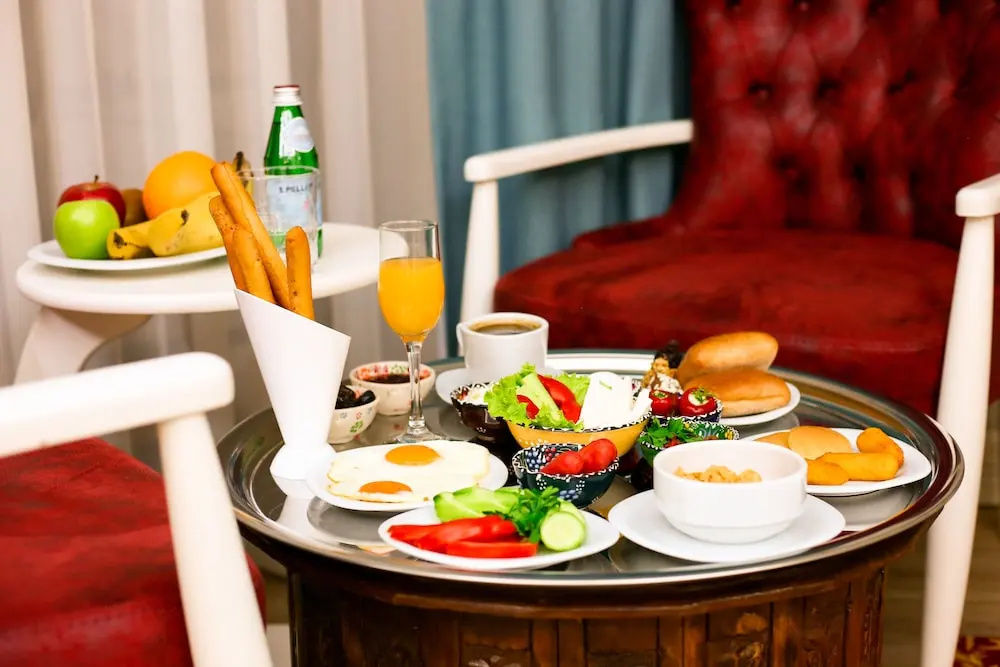 Novelty Hotel