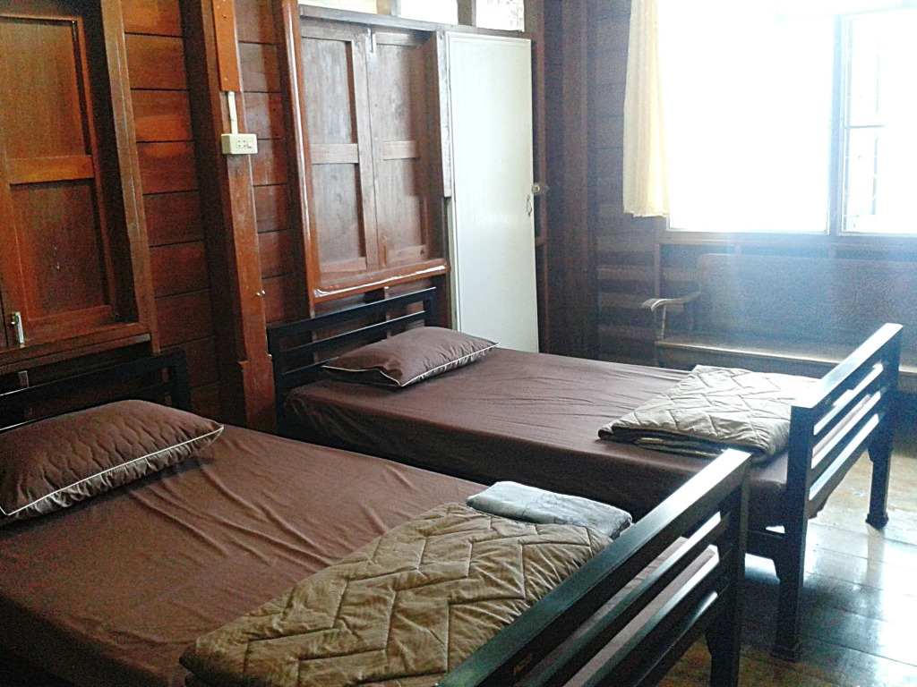 Ray Nu Guest House