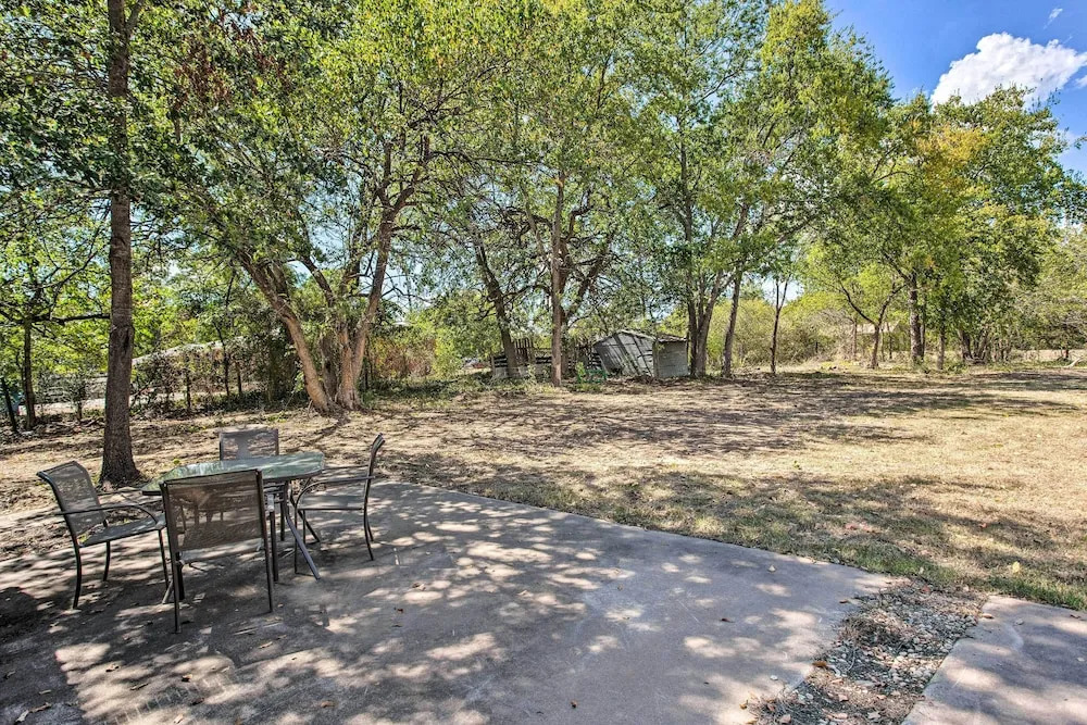 Lovely 'anna Fink House' w/ Patio & Fire Pit