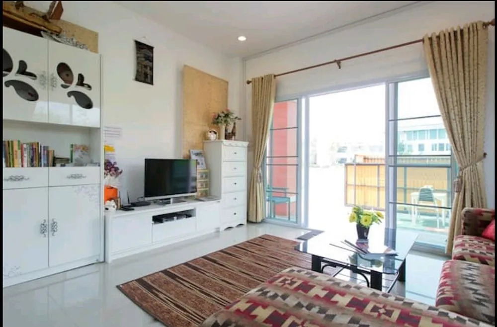 Orange Villa