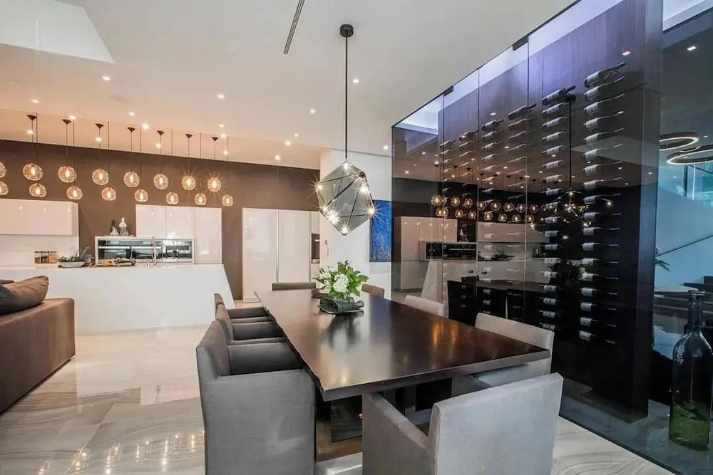 Bowmont Glass Estate - Sleek, Architectural and Unique Contemporary Estate