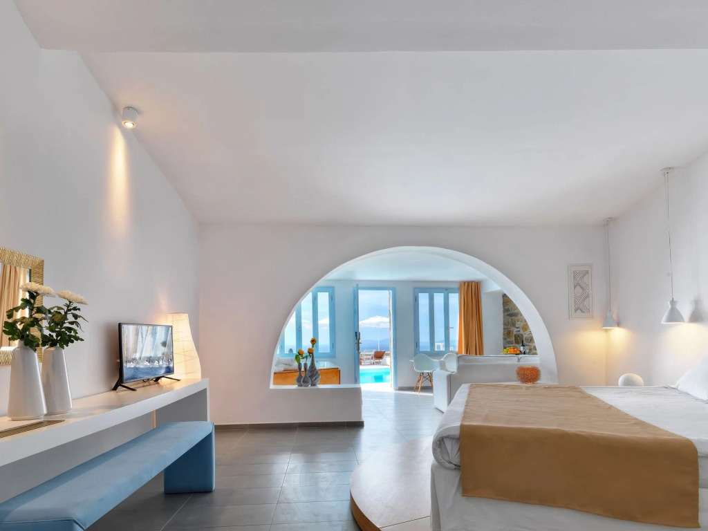 Suntouch Suites ‘’by Checkin’’ Adults Only