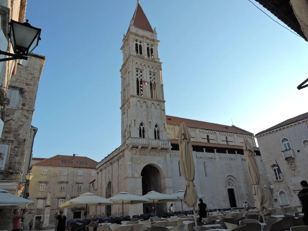 Villa-Meli