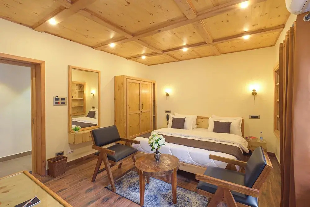 PalPenzy - Bespoke Premium Stay