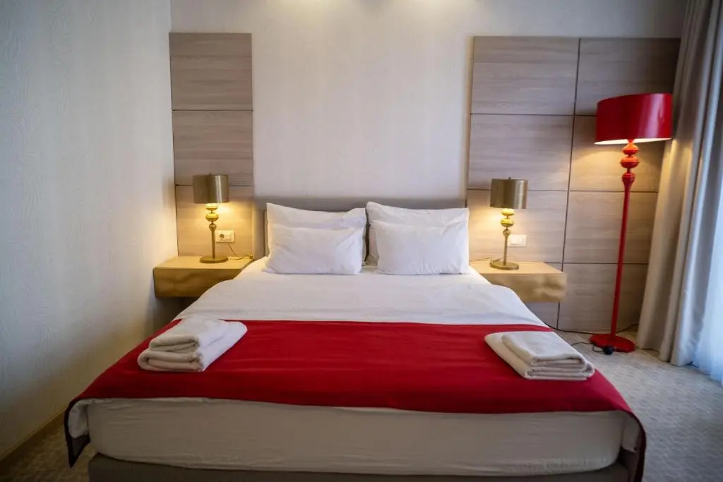 Hotel Atina by ENTOPYA