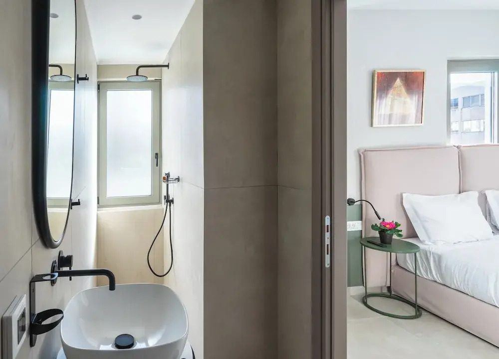ELA FIVE RESIDENCES