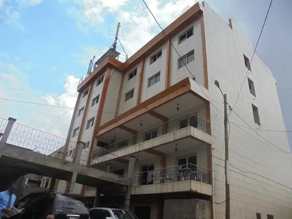 Safari Hotel