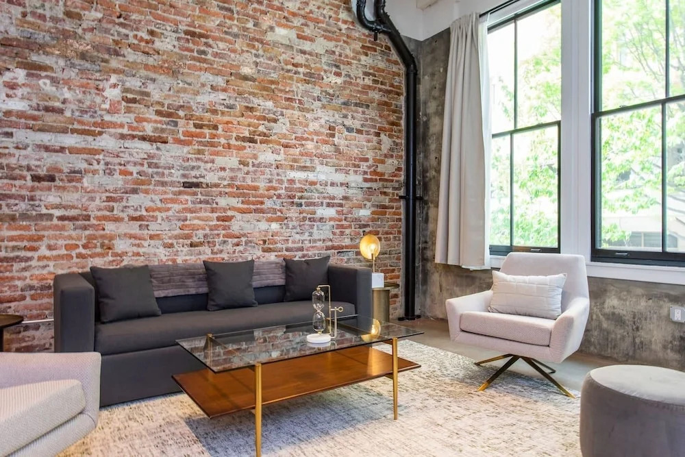 Inventors Loft 1 - Relax/play/explore- Center City