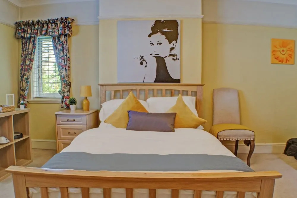 OYO Wayside Hotel