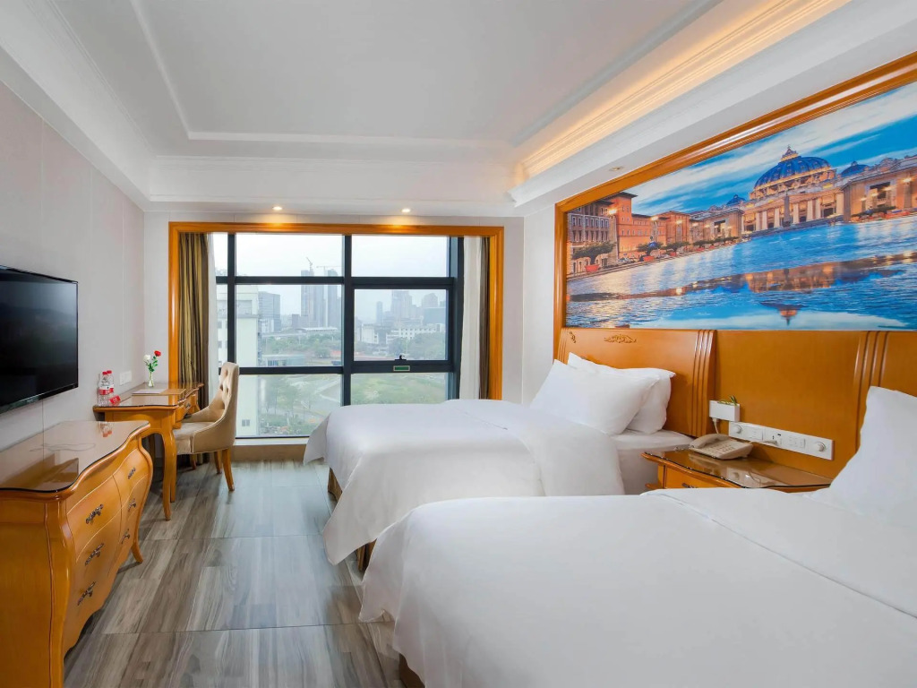 Vienna Hotel Shenzhen Jixiang Metro Staion