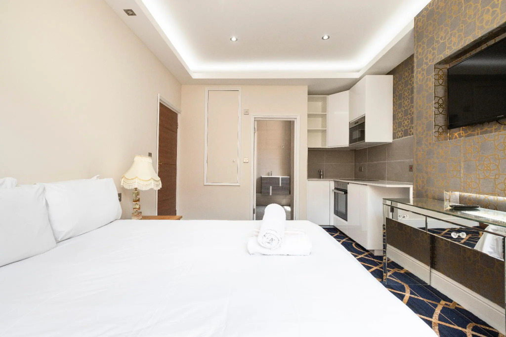 Hyde Park Rooms & Apartments