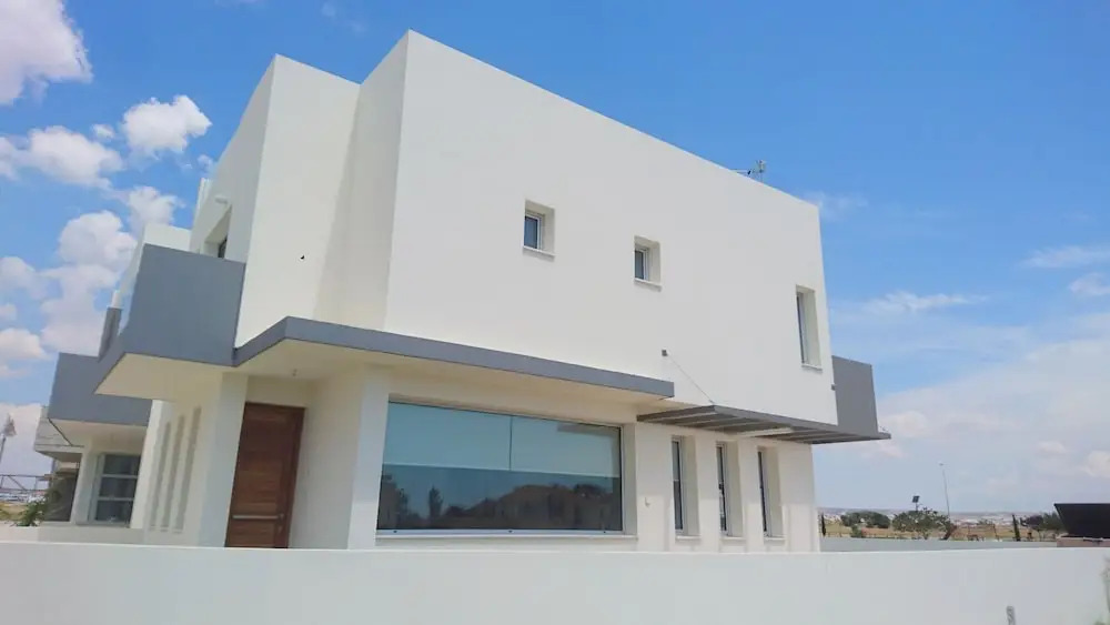T and E Villa