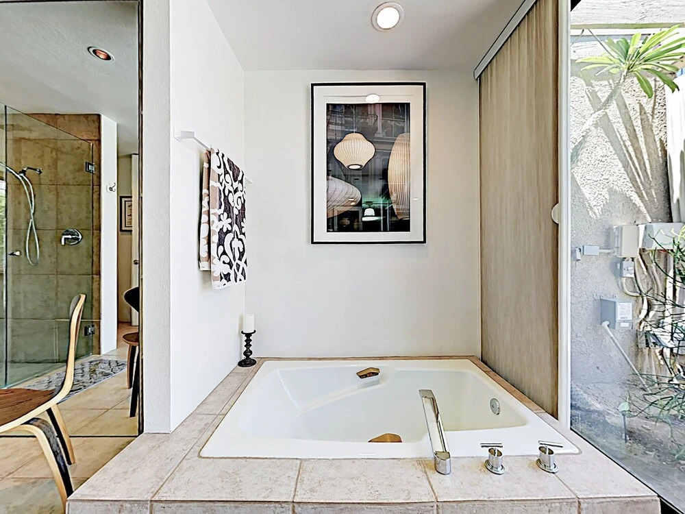 Modern Palm Springs Condo by RedAwning