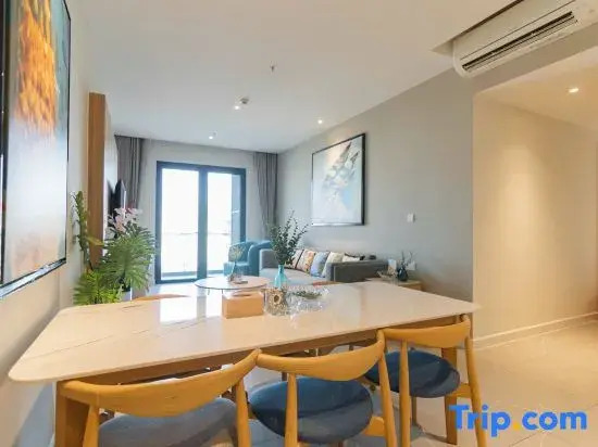 Zenity - 3 Bedrooms Apartment - Central D1