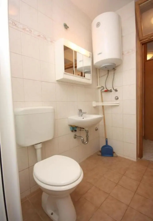 Vese - 100 m From Beach - A2