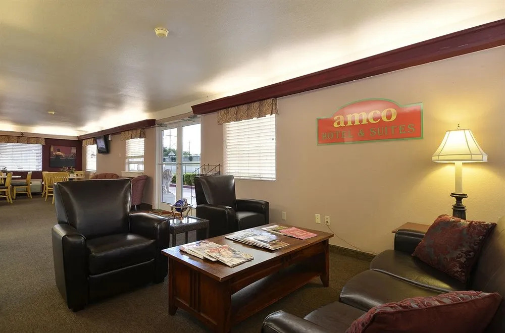 Stratus Suites Boutique Hotel