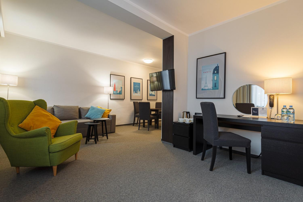 Hotel Edison Poznań Lotnisko Ławica