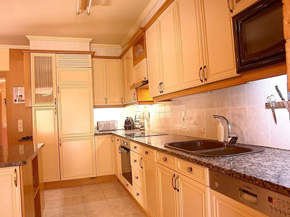 Boutique Holiday Home in Sant Pere Pescador With Garden and Garage