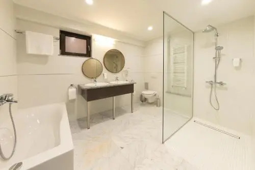 Daria Suite