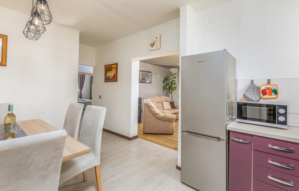 Stunning Apartment in Pilkovici With Wifi, 1 Bedrooms and Outdoor Swimming Pool