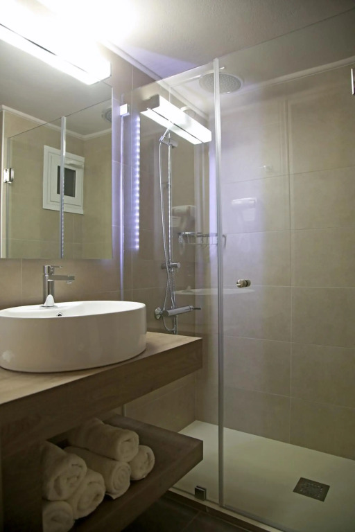 Elysee Hotel