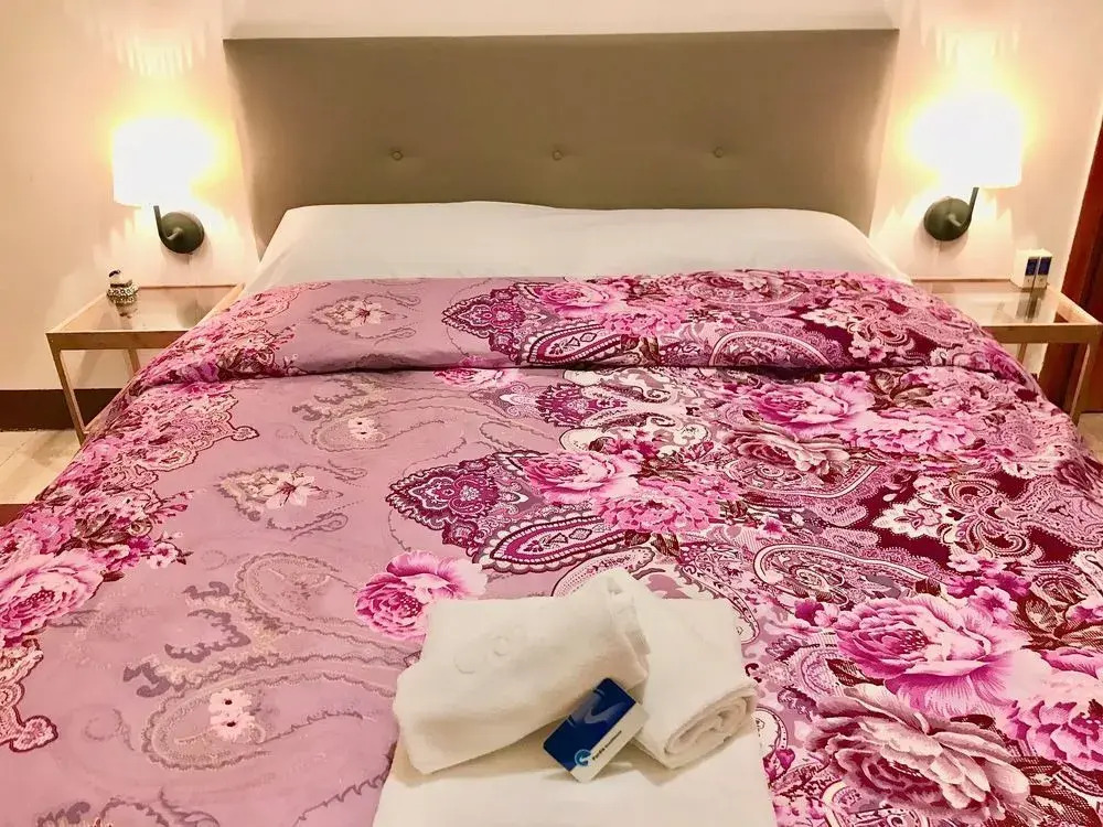Pardis Guest house