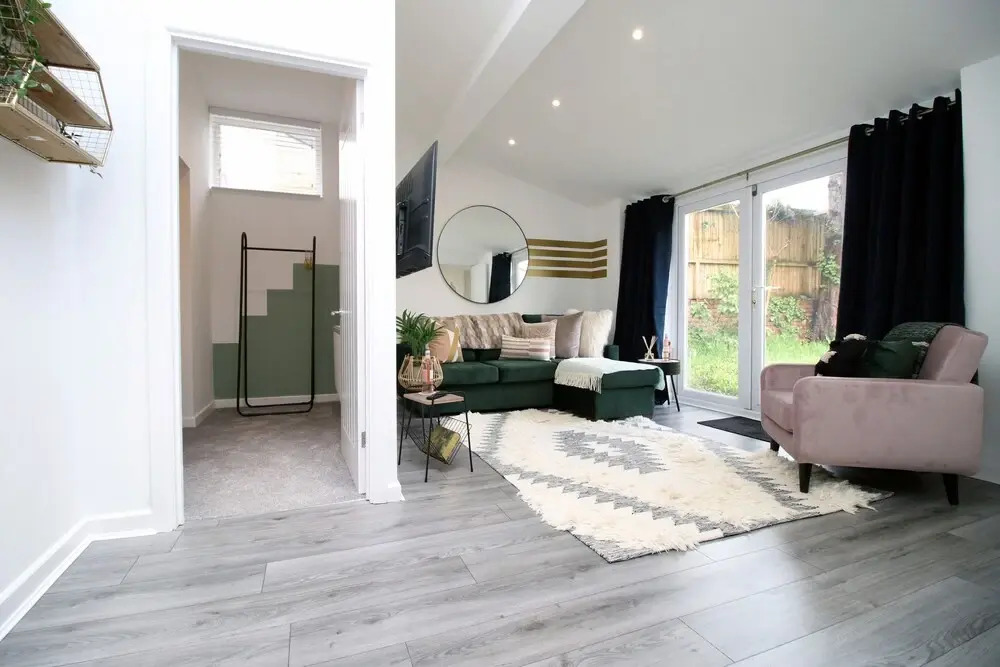 Minister House Apt 1 by Tŷ SA