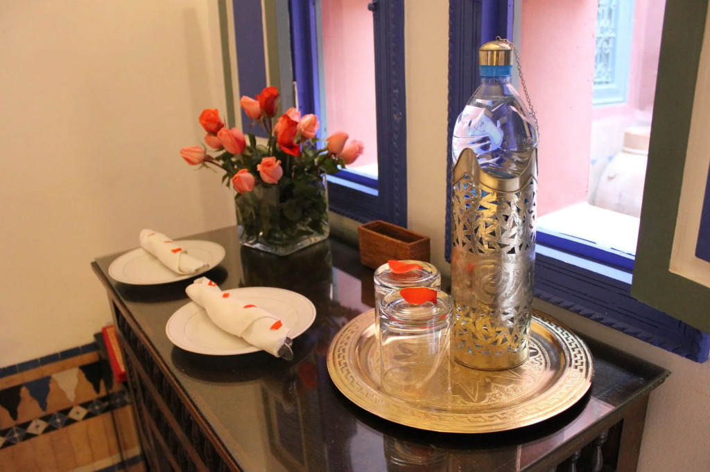 Riad Kaiss By Anika