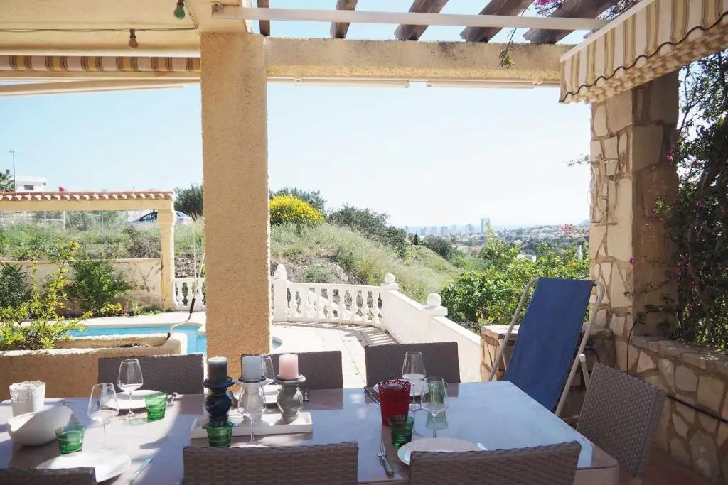 Disfruta del relax en villa independiente con gran piscina privada de 11mx5