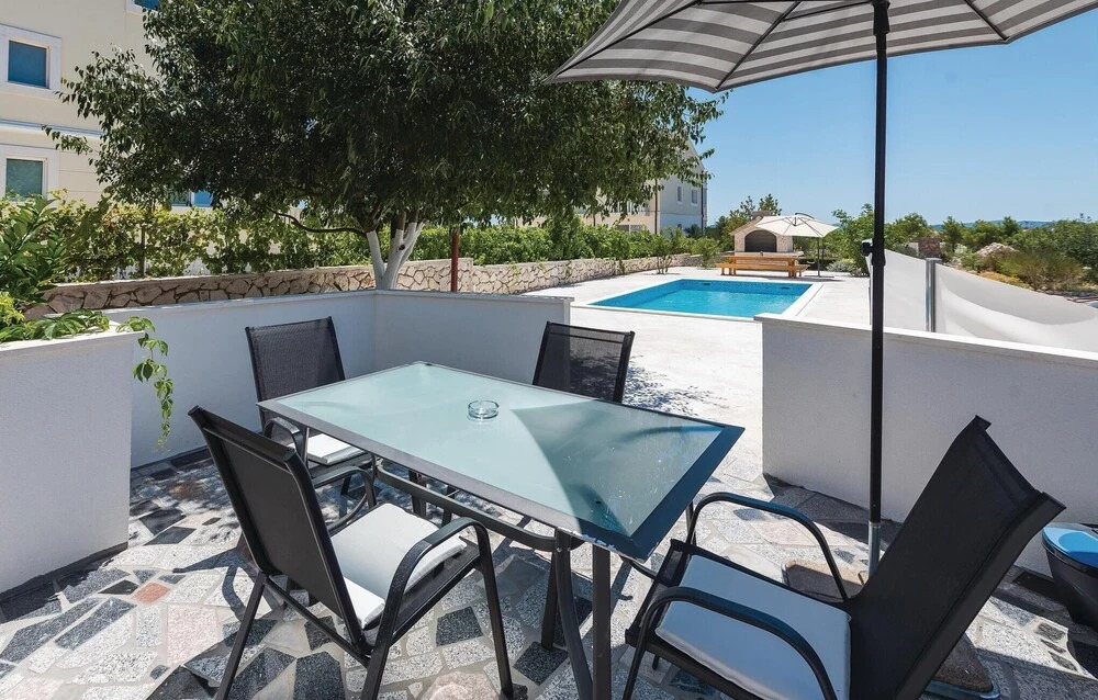 Awesome Home In Vodice