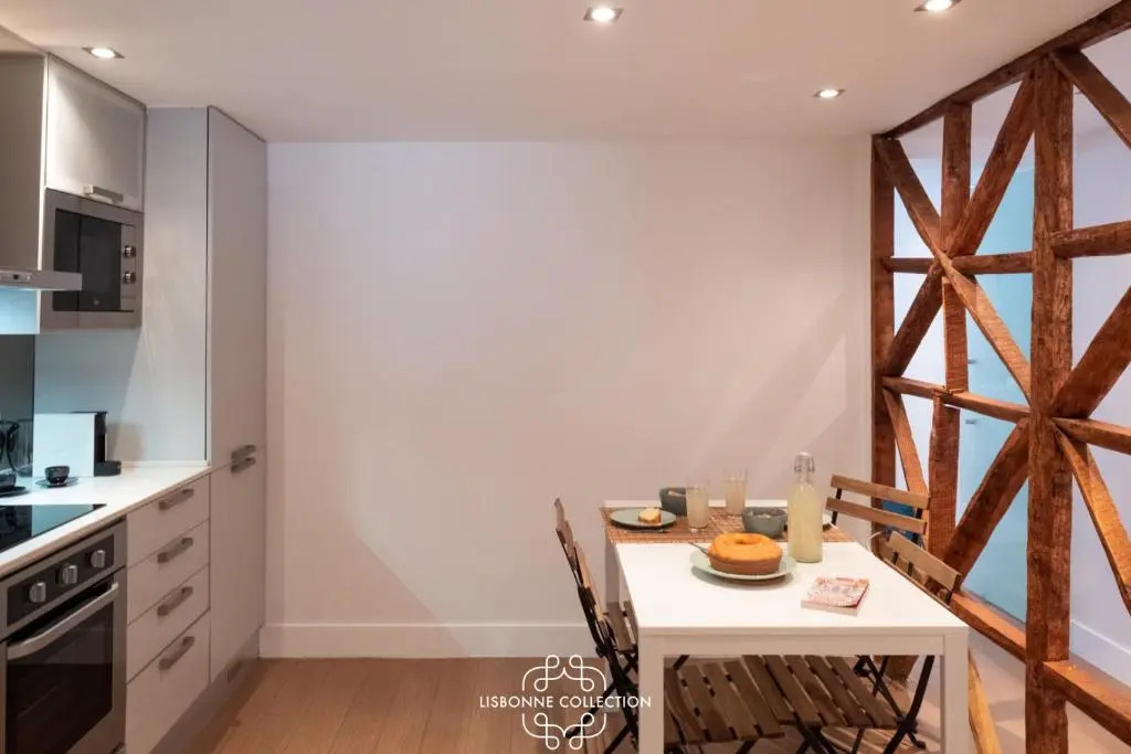 One Bedroom with Terrace in Alfama Centre 75 by Lisbonne Collection