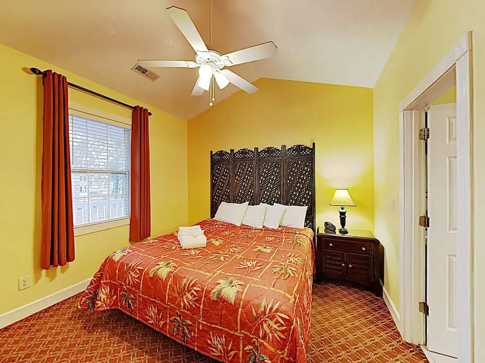 Classy Unit #302 - 1 Br Condo
