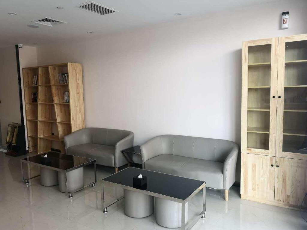 7-day Youpin Hotel (Beijing langxinzhuang metro station store)
