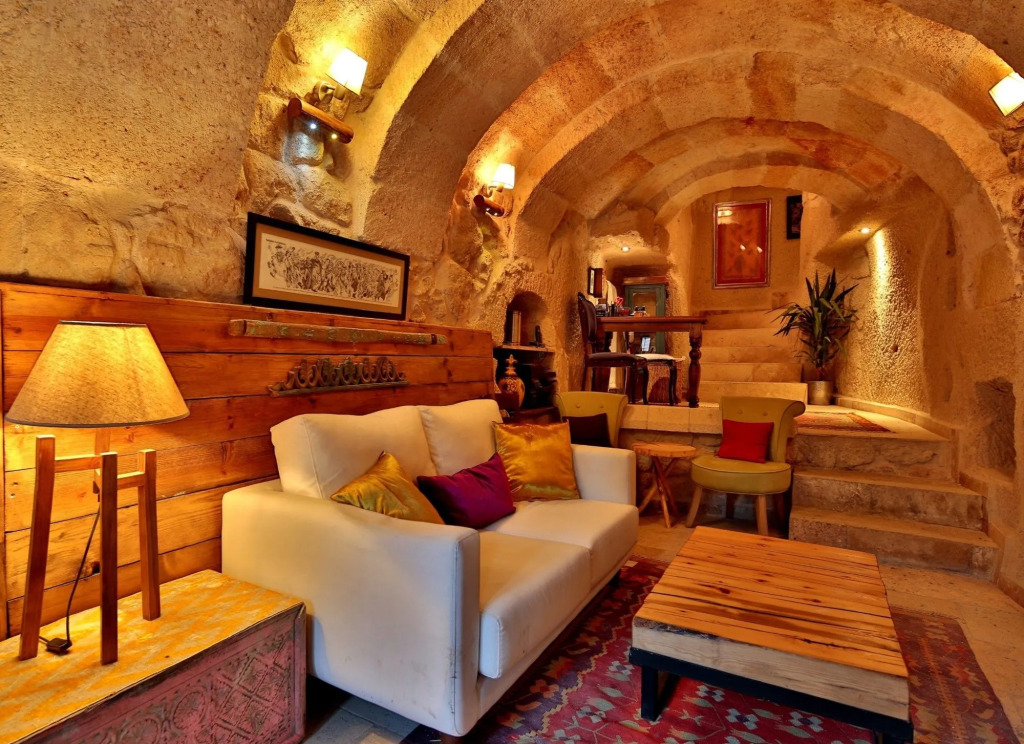 Elaa Cave Hotel