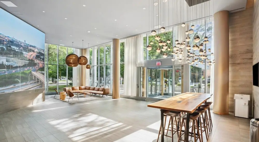 Landing Spectacular Studio, Gym