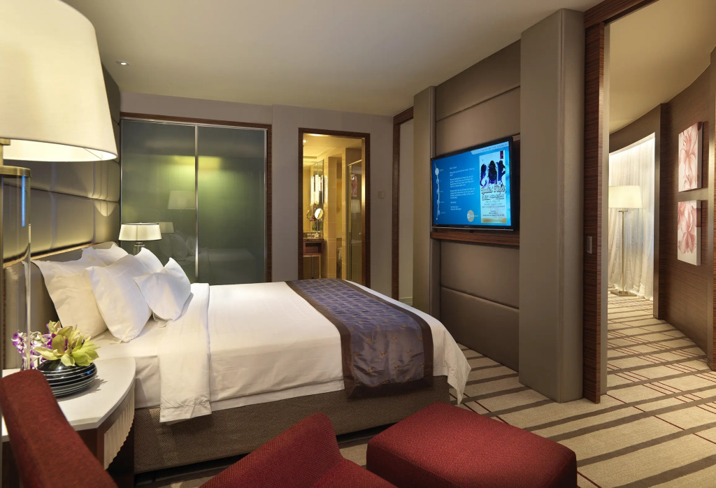 One World Hotel