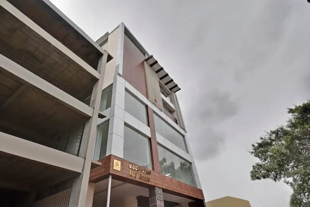 SG Comforts by OYO Rooms