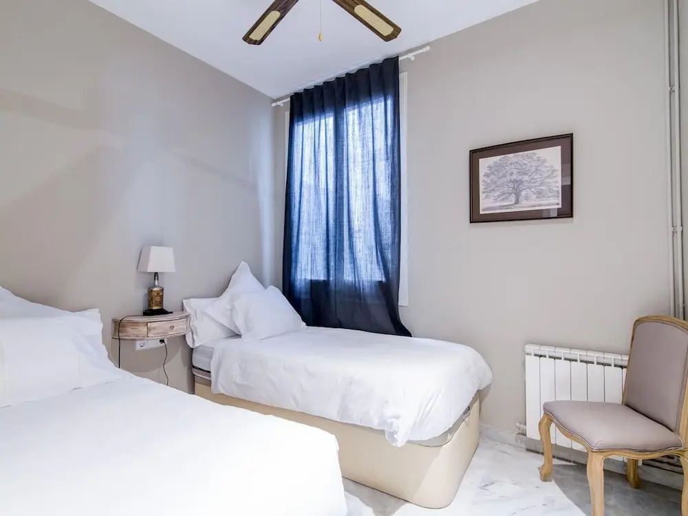 Apartamento de Lujo de Tres Habitaciones