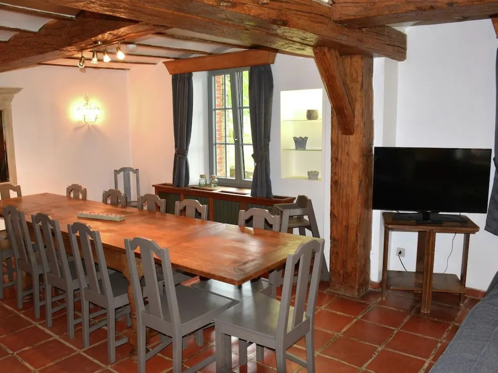 Vintage Farmhouse With Garden, Roofed Terrace