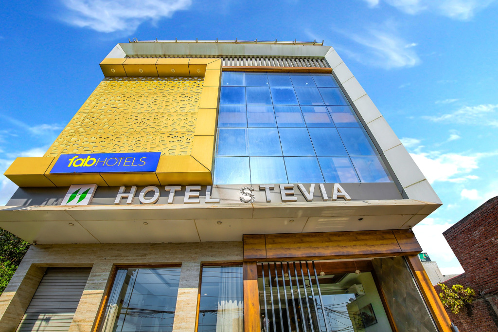 Fabhotel Stevia