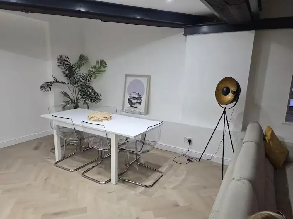 Liverpool Penthouse - Sleeps 8 - City Centre