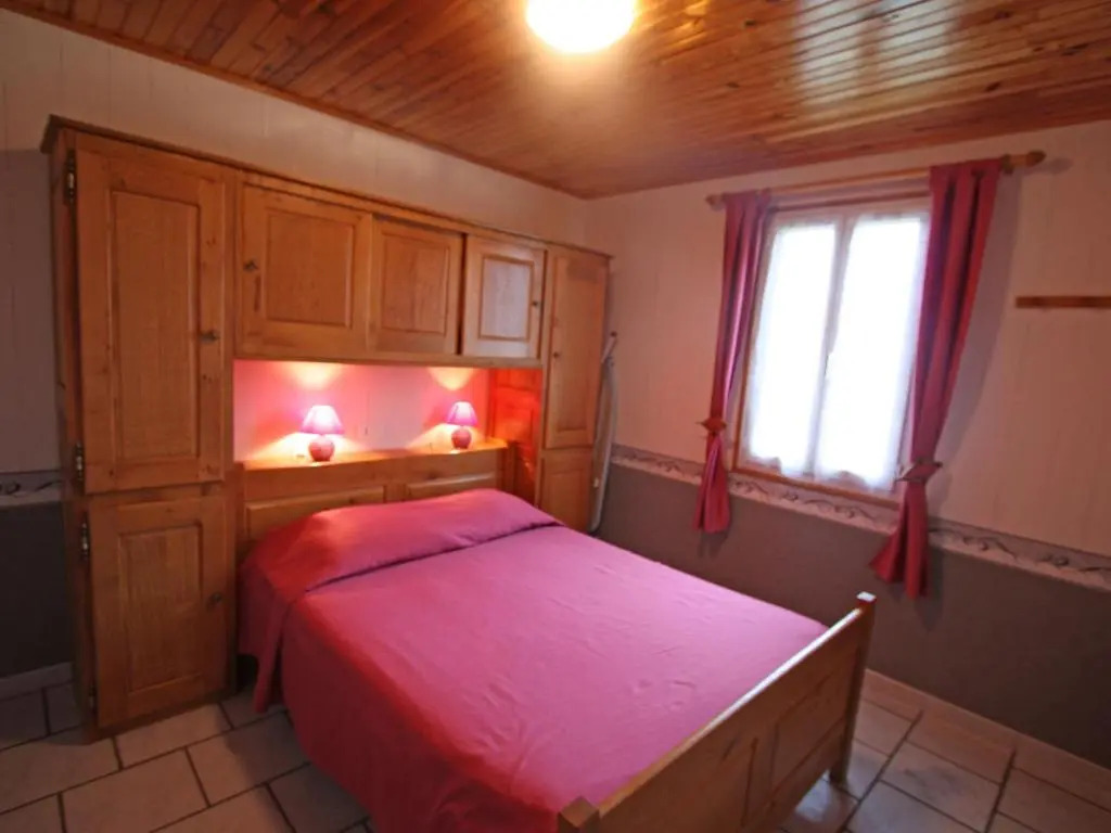 Gîte idéal pour cure thermale, proche port de plaisance, terrasse et grand terrain. - FR-1-589-69