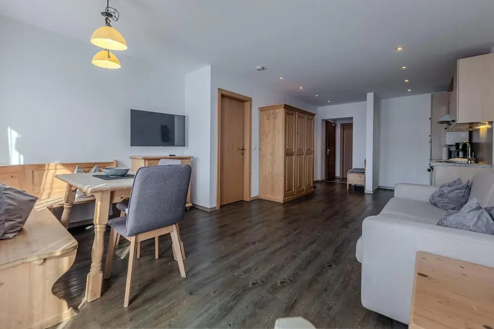 Mount-apartment Directly on Ski-slopes