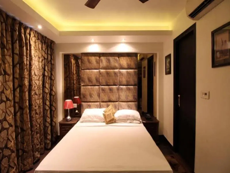 Hotel Ridge Maidens