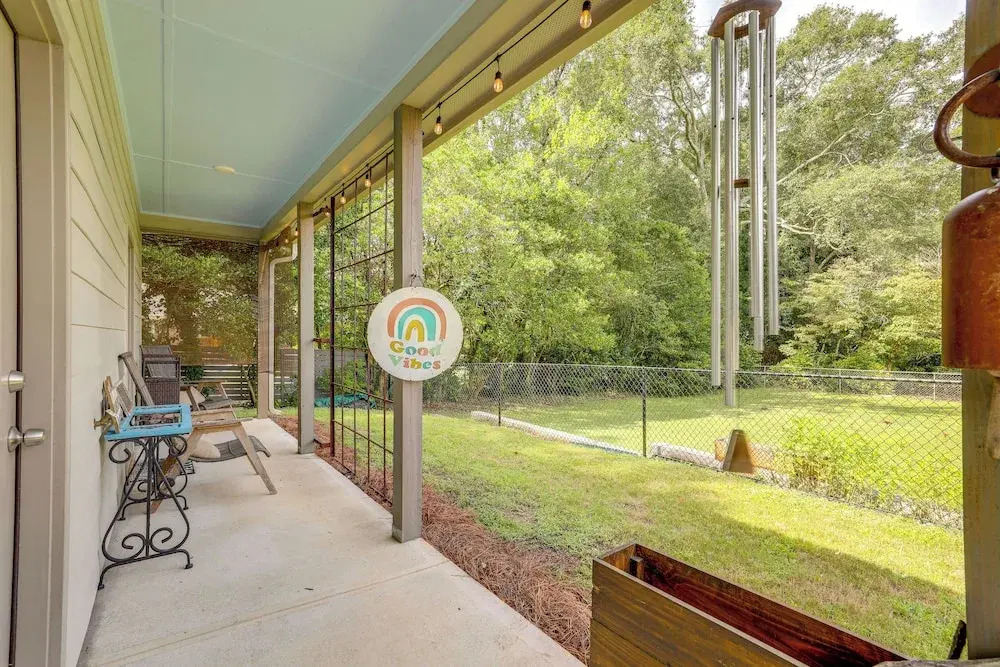 Cozy Covington Studio Rental Near Historic Square!