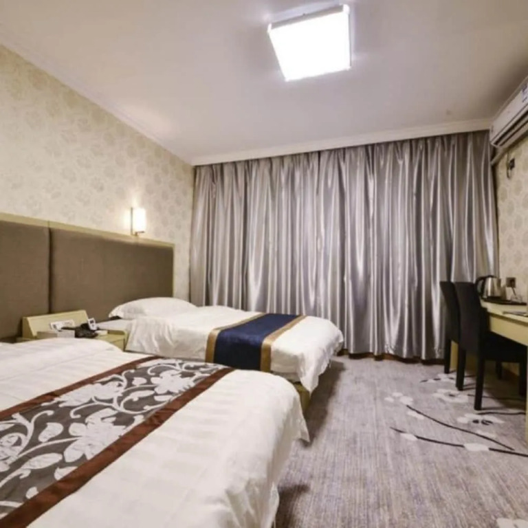 Sophie Roland Hotel Hongling Road Branch