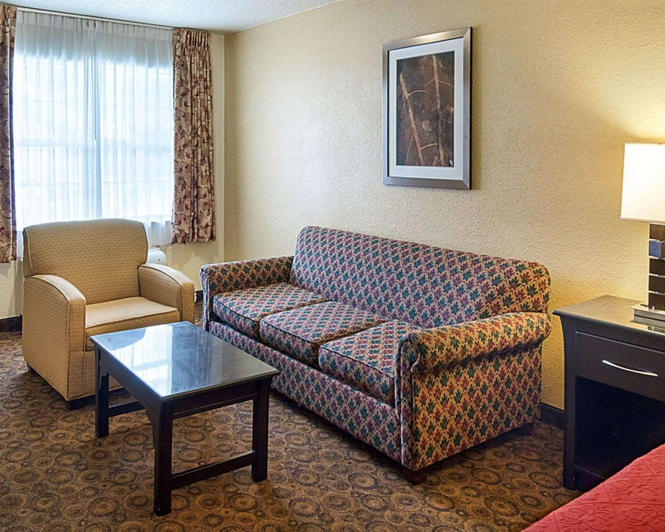 Quality Inn Magnolia